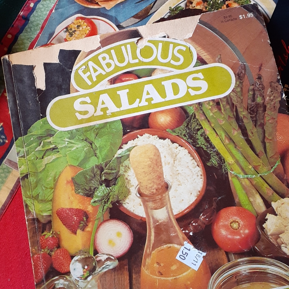 4 Collectable Cookbooks - Picture 8 of 12